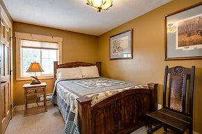 Snake River Roadhouse #3 Cutty's