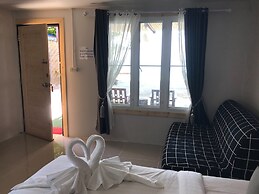 Lipe Garden Beach Resort