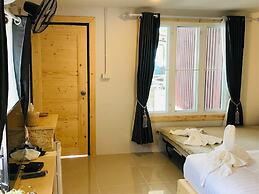 Lipe Garden Beach Resort