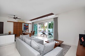 Miami-Style 2BR Pool Villa Janine Kamala