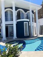 Amazing House With Private Pool in Antalya
