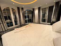 Amazing House With Private Pool in Antalya