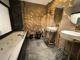 Amazing House With Private Pool in Antalya