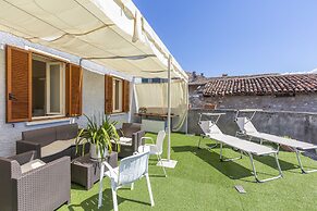 Gemma -hilly Area- Relax With View Lake