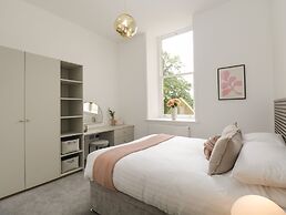 The Florence Suite Stone Cross Mansion