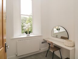 The Florence Suite Stone Cross Mansion