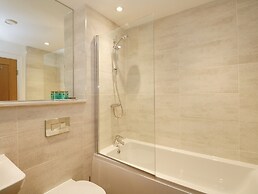 The Florence Suite Stone Cross Mansion