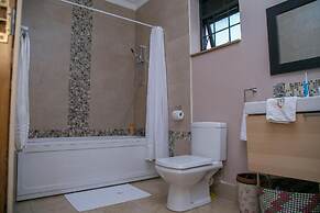 Villa Karibu Serviced Apartments