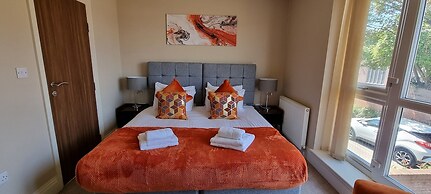 Town Center 4 Bedroom 4 bathroom House