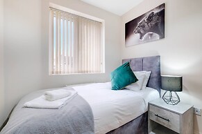 Town Center 4 Bedroom 4 bathroom House