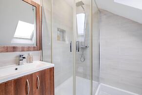 Town Center 4 Bedroom 4 bathroom House