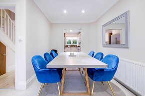 Town Center 4 Bedroom 4 bathroom House