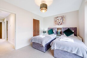 Town Center 4 Bedroom 4 bathroom House