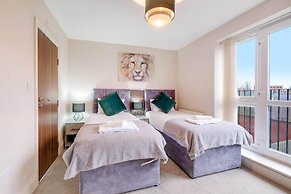 Town Center 4 Bedroom 4 bathroom House