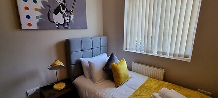 Town Center 4 Bedroom 4 bathroom House