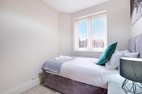 Town Center 4 Bedroom 4 bathroom House