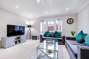 Town Center 4 Bedroom 4 bathroom House