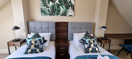 Town Center 4 Bedroom 4 bathroom House