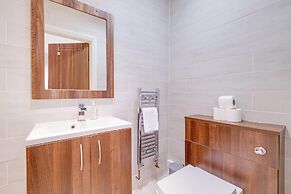 Town Center 4 Bedroom 4 bathroom House