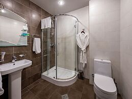 La Defense Hotel Yerevan