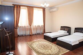 La Defense Hotel Yerevan