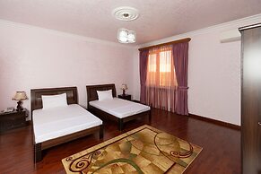 La Defense Hotel Yerevan