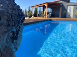 Stunning 2-bed Pool Villa in Skepasti