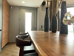 Stunning 2-bed Pool Villa in Skepasti