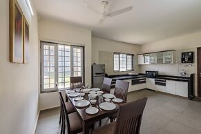 CosmicStays GreyStone Villa Mountain View & Dam