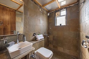 CosmicStays GreyStone Villa Mountain View & Dam