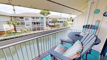 SPC3209 is an upstairs 2 BR with Canal Views by RedAwning