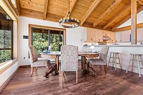 AMAZING VIEWS- MODERN HOME- SH #14 by Bear Valley Vacation Rentals