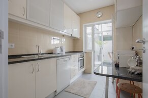Liiiving - Terrace Downtown Apartment