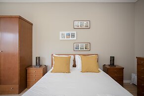 Liiiving - Terrace Downtown Apartment