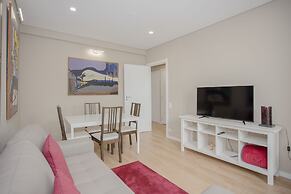 Liiiving - Terrace Downtown Apartment