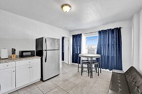 Cozy Apartment in West Palm Beach, Minutes Away From Downtown! N°4