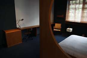 Blueberry Nights Hotel