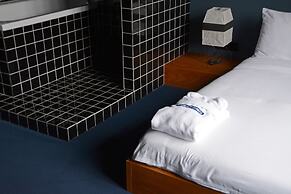 Blueberry Nights Hotel
