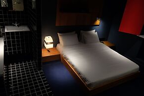 Blueberry Nights Hotel