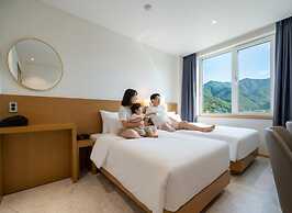 Daisy Hotel