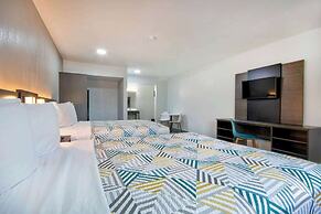 Motel 6 Texarkana, TX