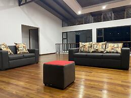 Arte de Plumas birding lodge