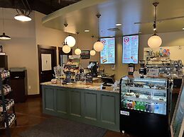 Washburn Hotel Suites