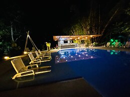 Grand Park Manuel Antonio