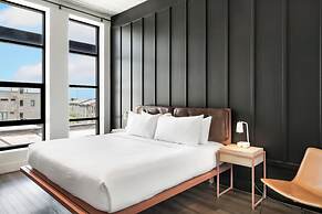 Waymore's Guest House & Casual Club