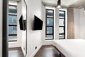 Waymore's Guest House & Casual Club