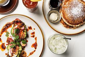 Waymore's Guest House & Casual Club