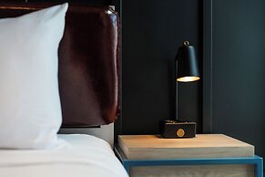 Waymore's Guest House & Casual Club