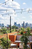 Waymore's Guest House & Casual Club