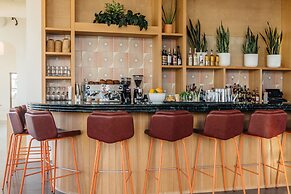 Waymore's Guest House & Casual Club